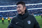 足球报：连克海港、泰山，大连英博大有脱胎换骨之势